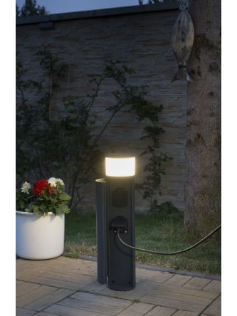 Lampa ELBORN z gniazdami prądowymi 2