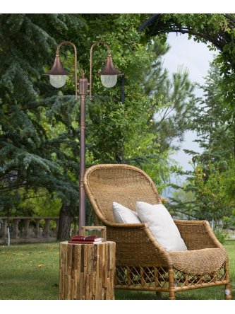 Wysoka zewnętrzna lampa stojąca K-8127 czarna/złota z serii BOSTON 2