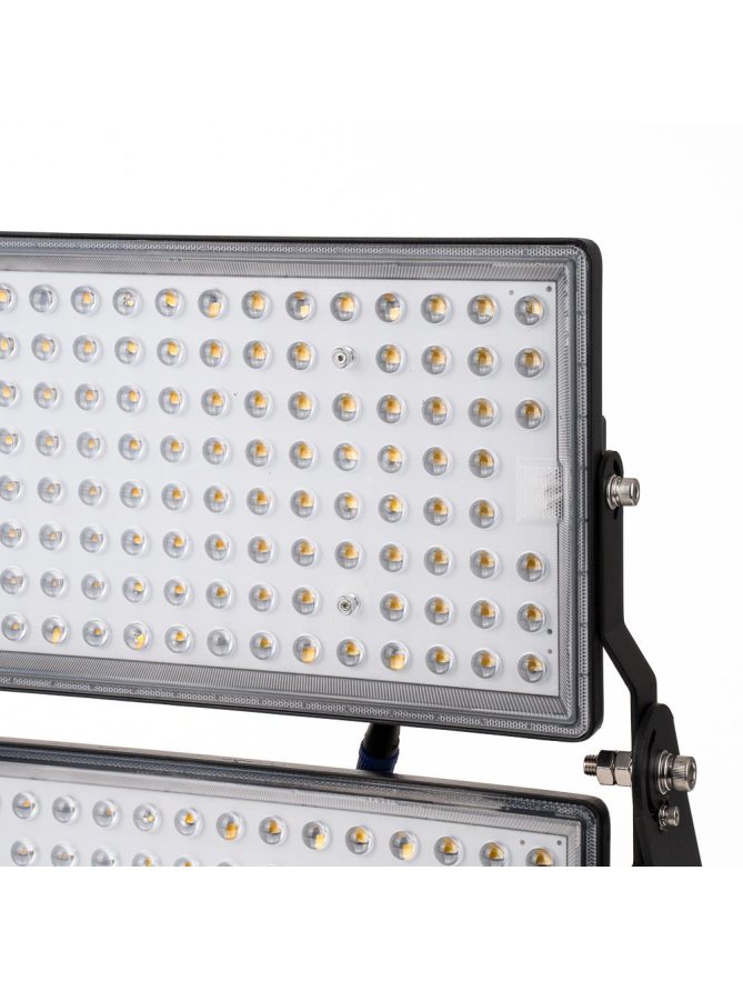 Projektor LED V-TAC CREE CHIP 500W czarny IP65 135Lm/W VT-48500 6500K 67500lm 6 lat gwarancji