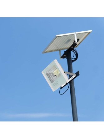 Naświetlacz LED solarny V-TAC 40W biały IP65 pilot timer VT-200W 6400K 3100lm 2