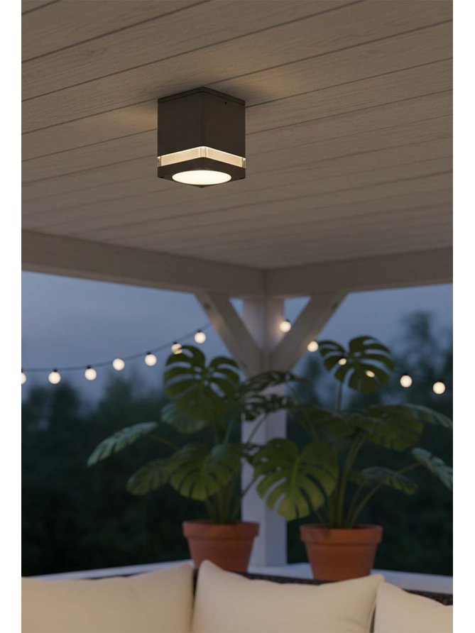 Lampa na sufit podbitkę natynkowa kwadrat TROMSO - LEDco.pl